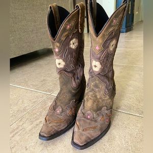 Laredo “Miss Kate” Floral Western Boots. Size 6